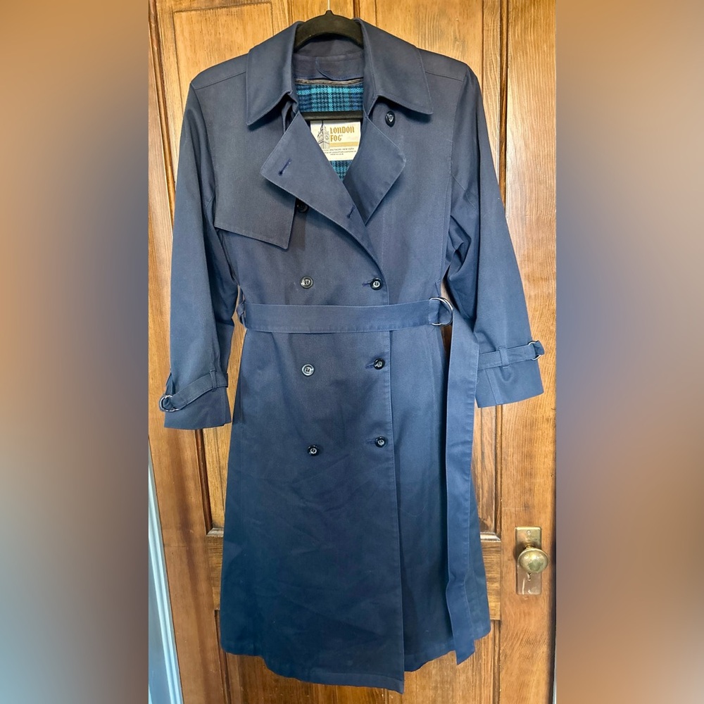 Classic vintage London Fog double-breasted wool-lined navy trench coat size 4